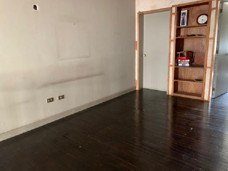 CASA EN VENTA / RENTA EN ZONA 14 — foto 3