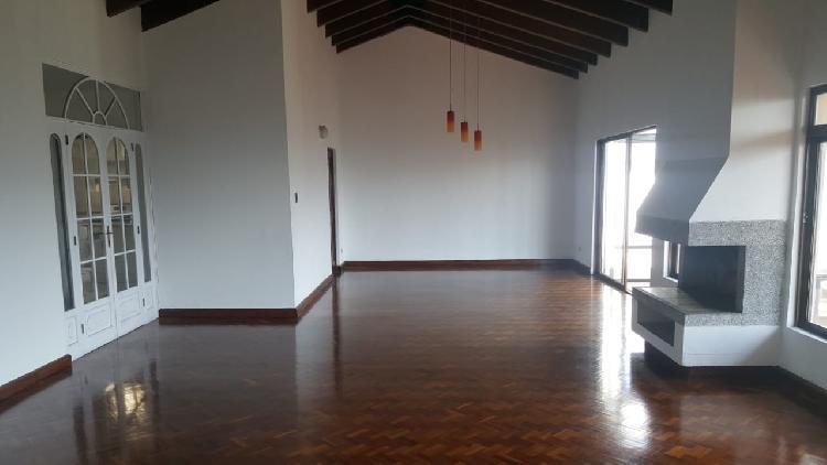 Amplia casa en renta o venta La Cañada zona 14, Ciudad - Image 1
