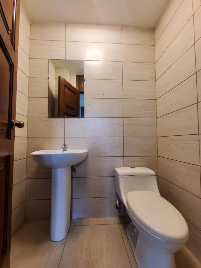 CASA GRANDE EN VENTA EN ZONA 15 VHll — foto 12