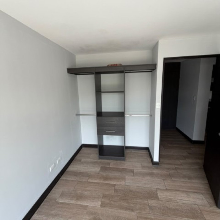 Apartamento en Renta en Torres de Villa Hermosa - Image 4