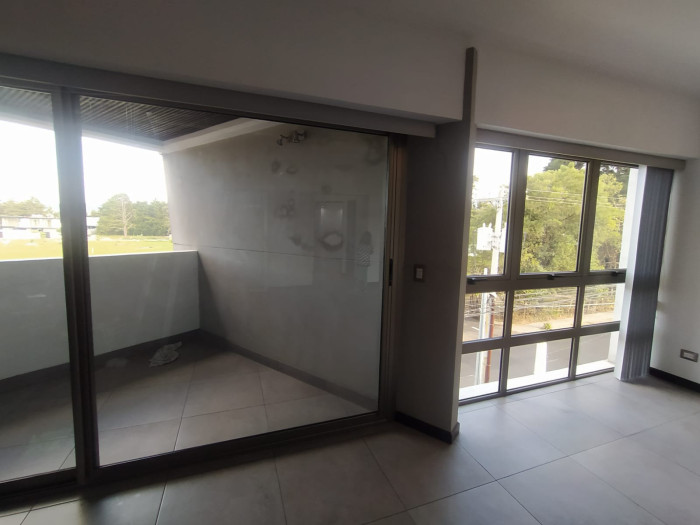 Plus Real Estate renta apartamento en zona 15 — foto 4