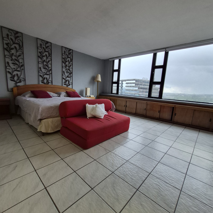 Renta apartamento amplio de 1 habitación en zona 15 VH2 - Miniatura 9