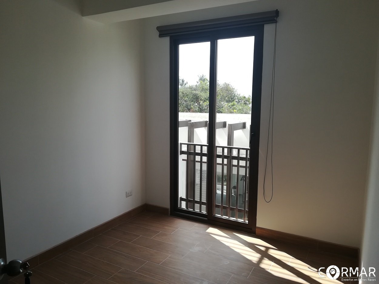 Apartamento en alquiler, zona 14 GARCES DE LA VILLA - Miniatura 7