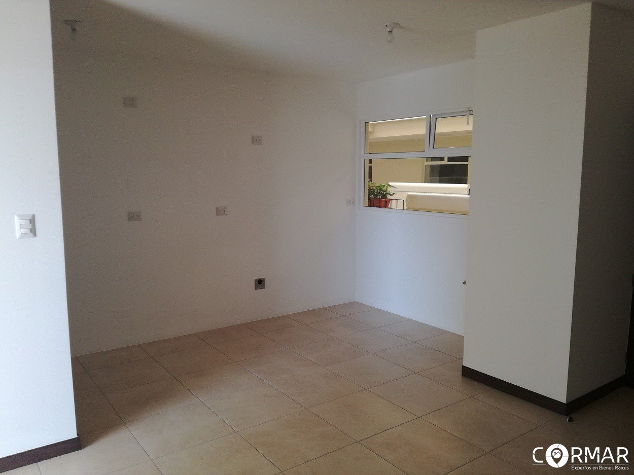 Apartamento en Venta de 1 habitación, zona 11 - Image 1