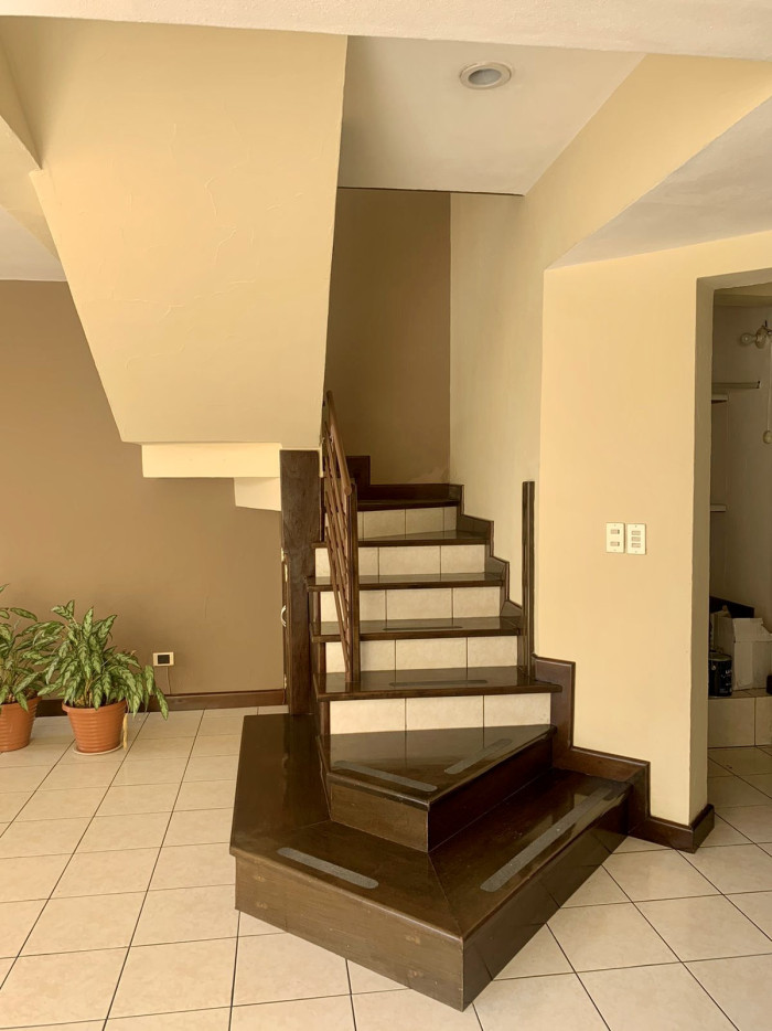 Apartamento en venta Vista al Bosque, zona 15. - Miniatura 4
