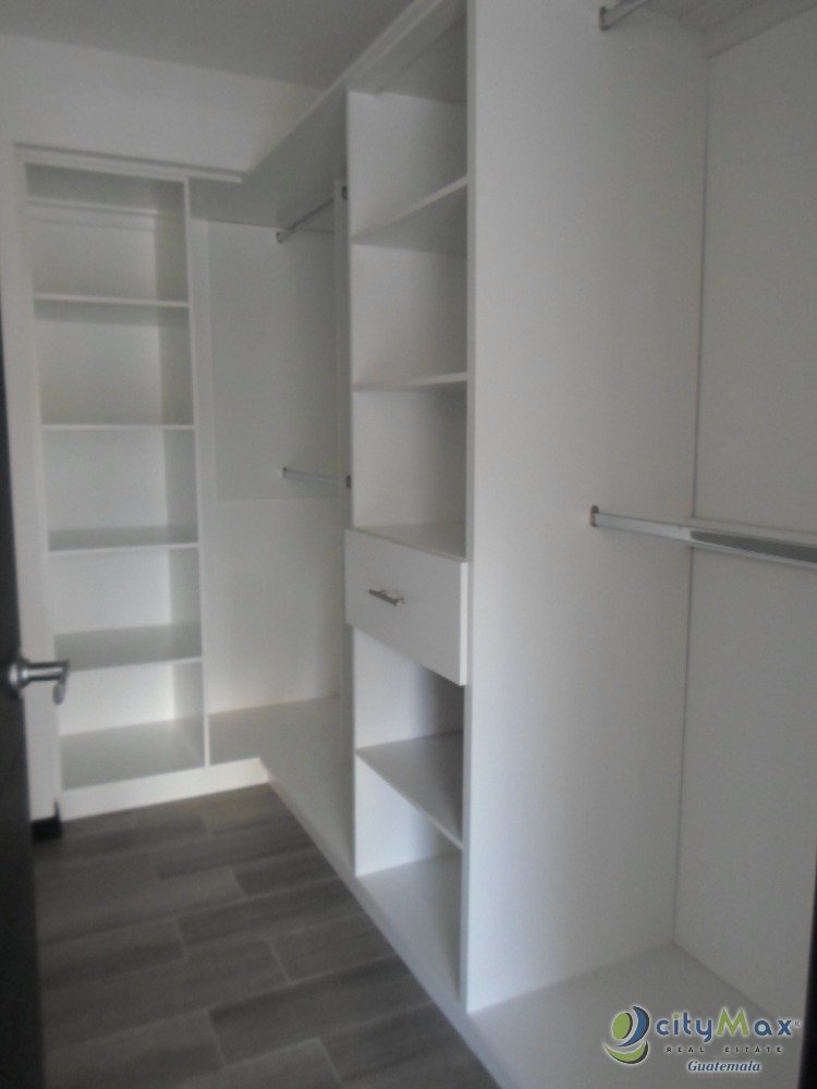 Vendo Apartamento con 111.50m2 en Zona 10 Los Proceres - Miniatura 8