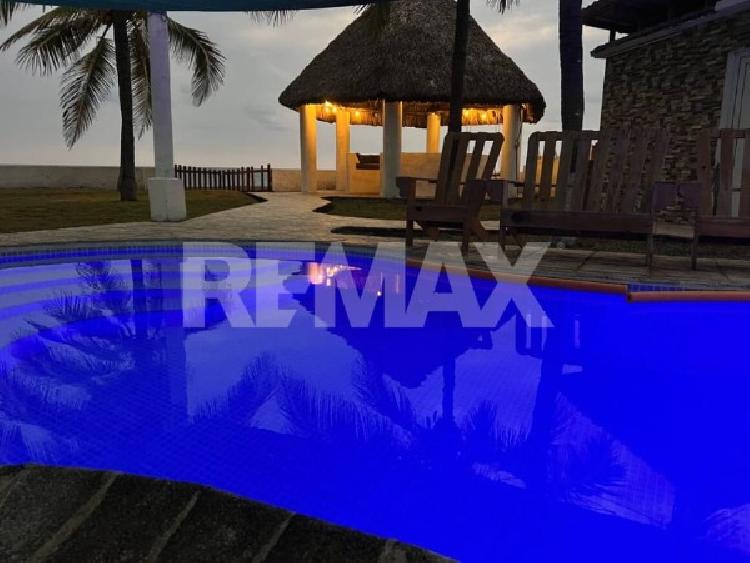 CASA FRENTE AL MAR EN VENTA — foto 11