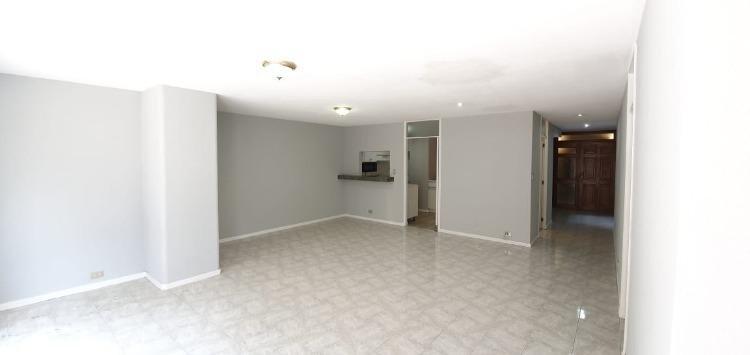 Apartamento en renta o venta en zona 10 Guatemala - Image 1