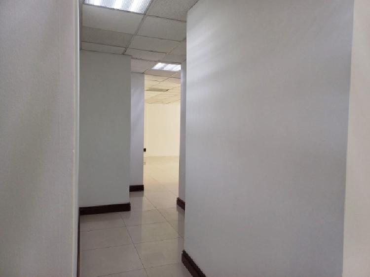 OFICINA EN RENTA EN ZONA 10
