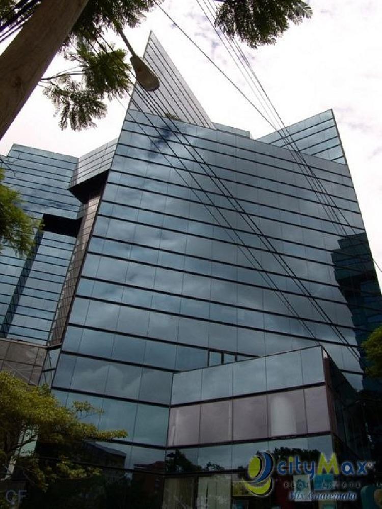 Oficina de 565.58mts² en Renta en Zona 10 Guatemala - Image 4