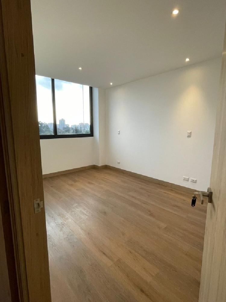 APARTAMENTO EN RENTA EN TRIVA, ZONA 15 — foto 5
