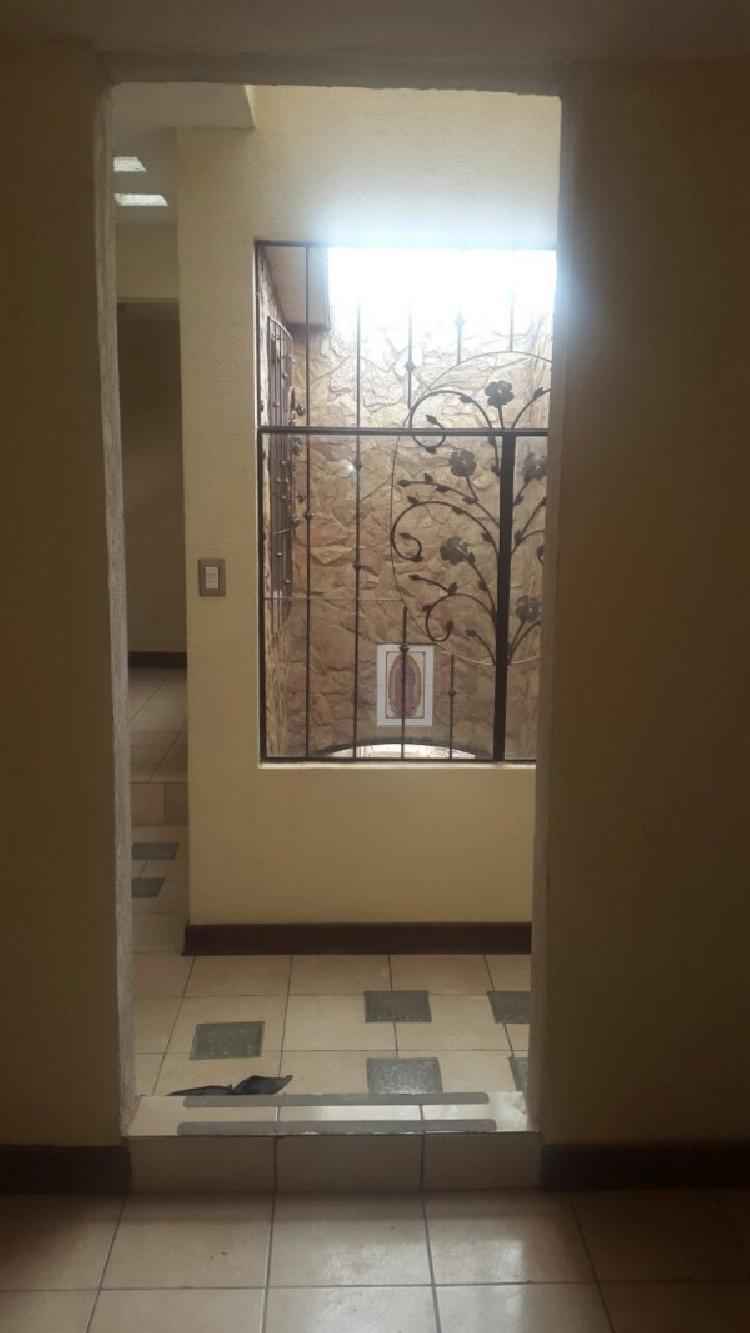 CASA EN RENTA EN VILLAS PALERMO ,MIXCO - 11