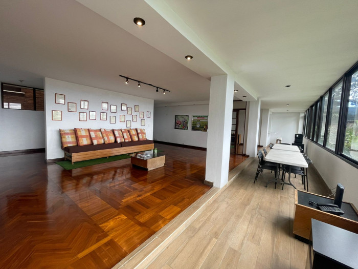HERMOSA CASA EN RENTA Y VENTA ZONA 15 — foto 3