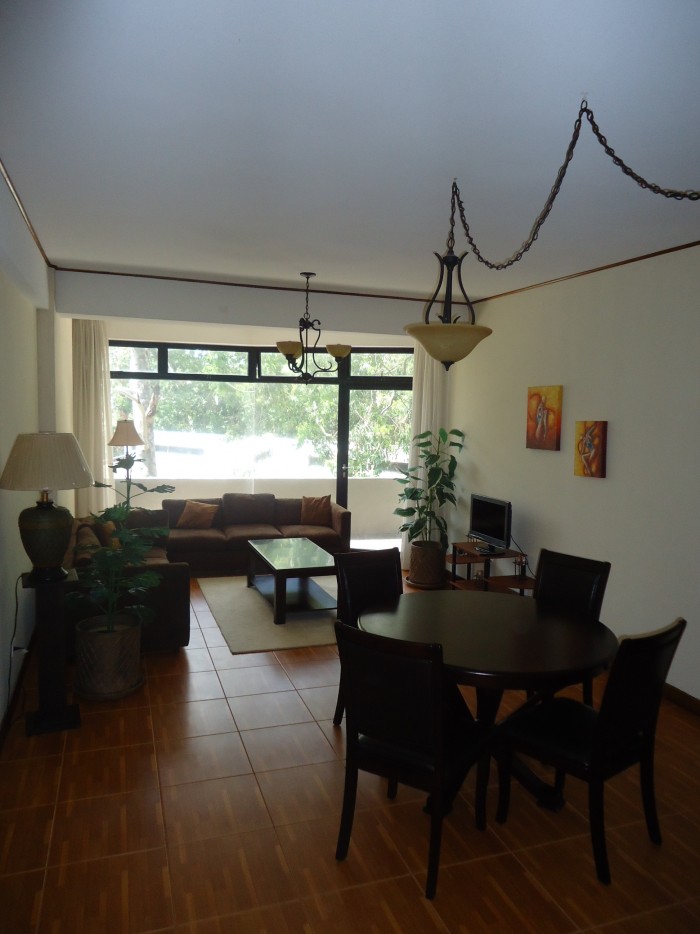 Apartamento Amueblado en zona 14 Guatemala - Miniatura 3