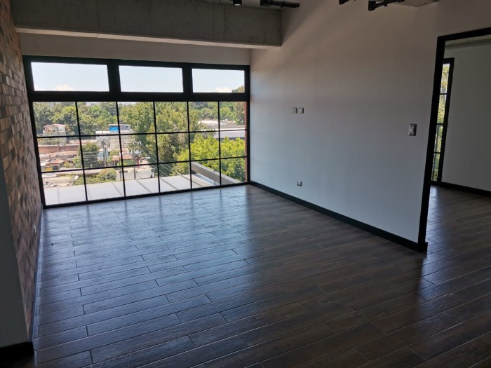 Rento moderno apartamento en área céntrica de zona 14
