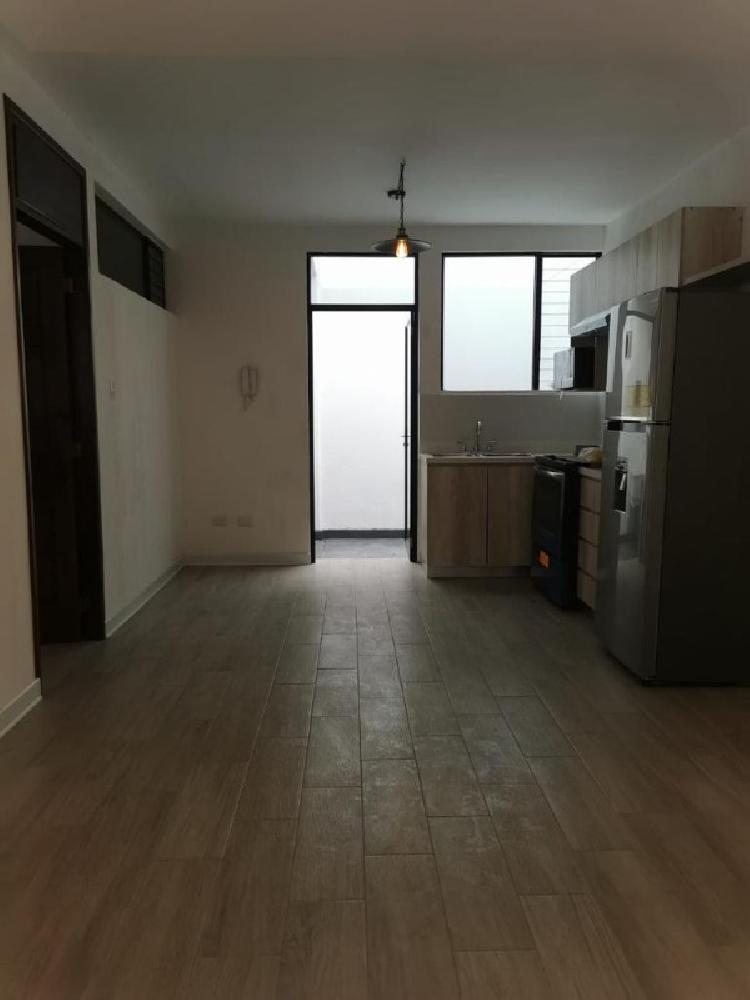 Apartamento en Renta Sobre Boulevard La Montaña, Z.16