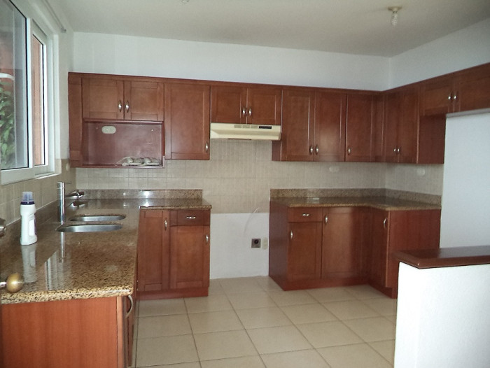 Plus Real Estate renta casa en VHI zona 15 — foto 2