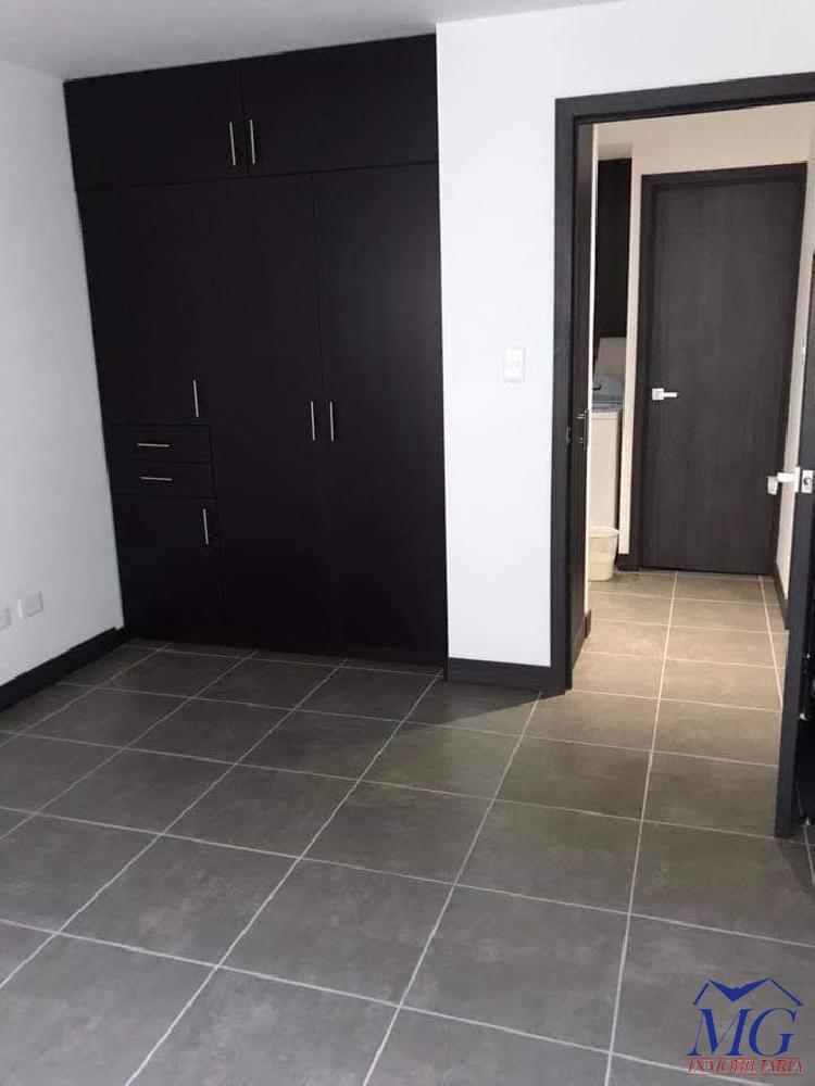 ALQUILO APARTAMENTO EN EDIFICIO 385 ZONA 15 — foto 4