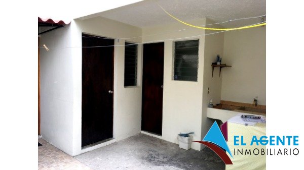 Casa en oferta en Calle Motocross zona miralvalle