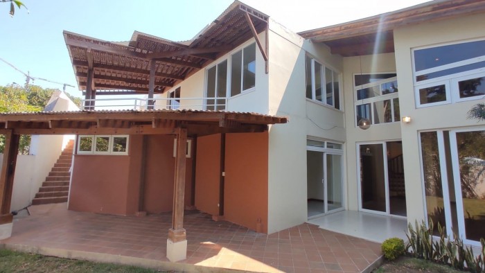 Plus Real Estate Renta casa en zona 13 — foto 5