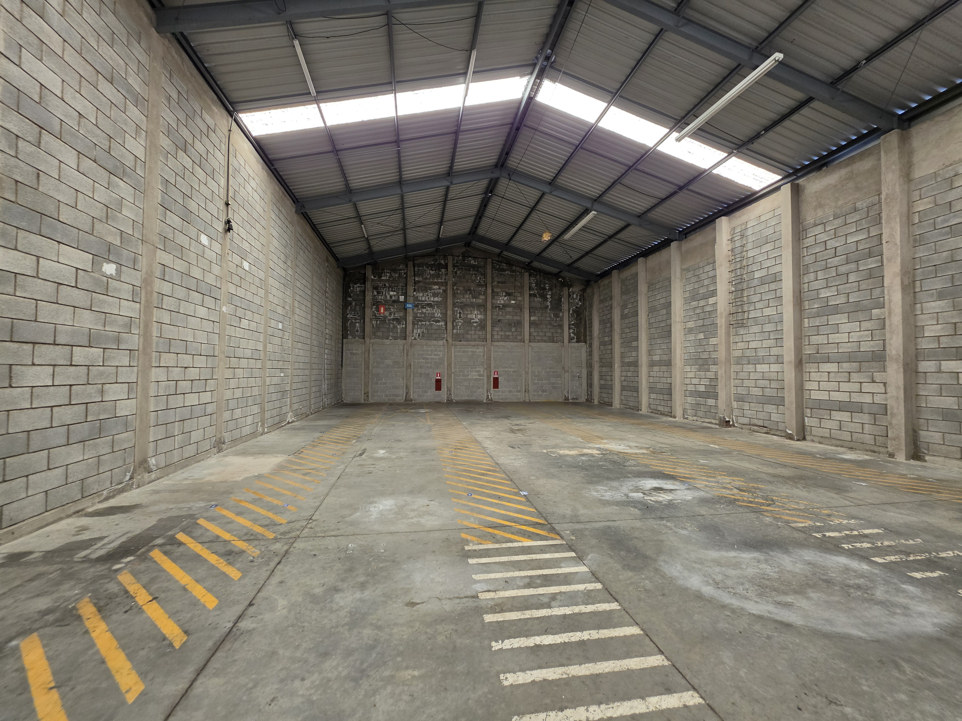 BODEGA EN RENTA EN ZONA 4 DE MIXCO EL NARANJO
