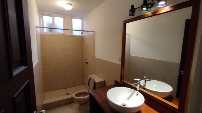 Plus Real Estate Renta casa en zona 13 — foto 7