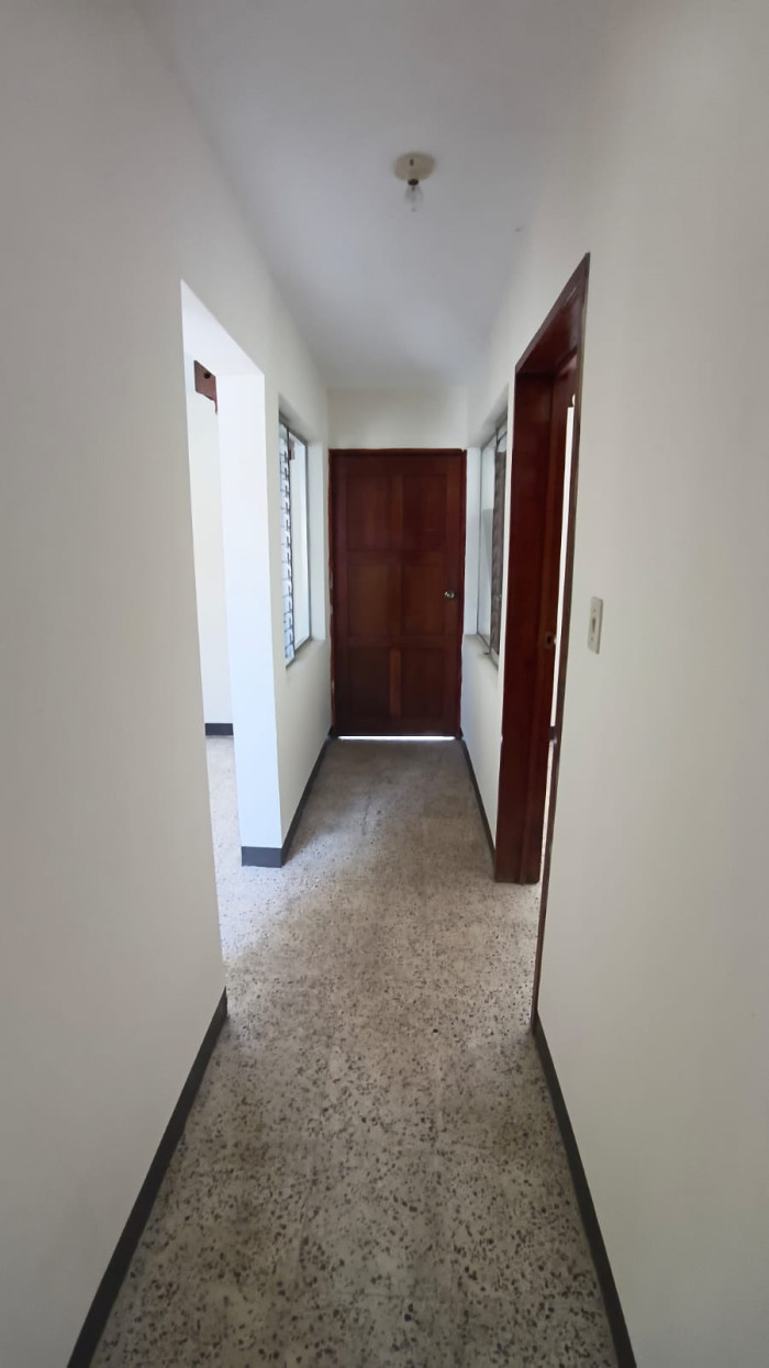 Casa en venta en zona 18 Altos de la Atlántida - Miniatura 26