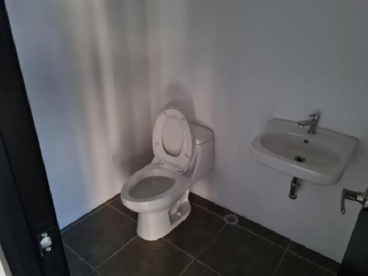 Amplia oficina con excelente vista en zona 10 — foto 4