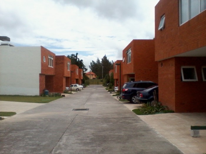 RENTA casa en condominio en San Gaspar zona 16 - Miniatura 7