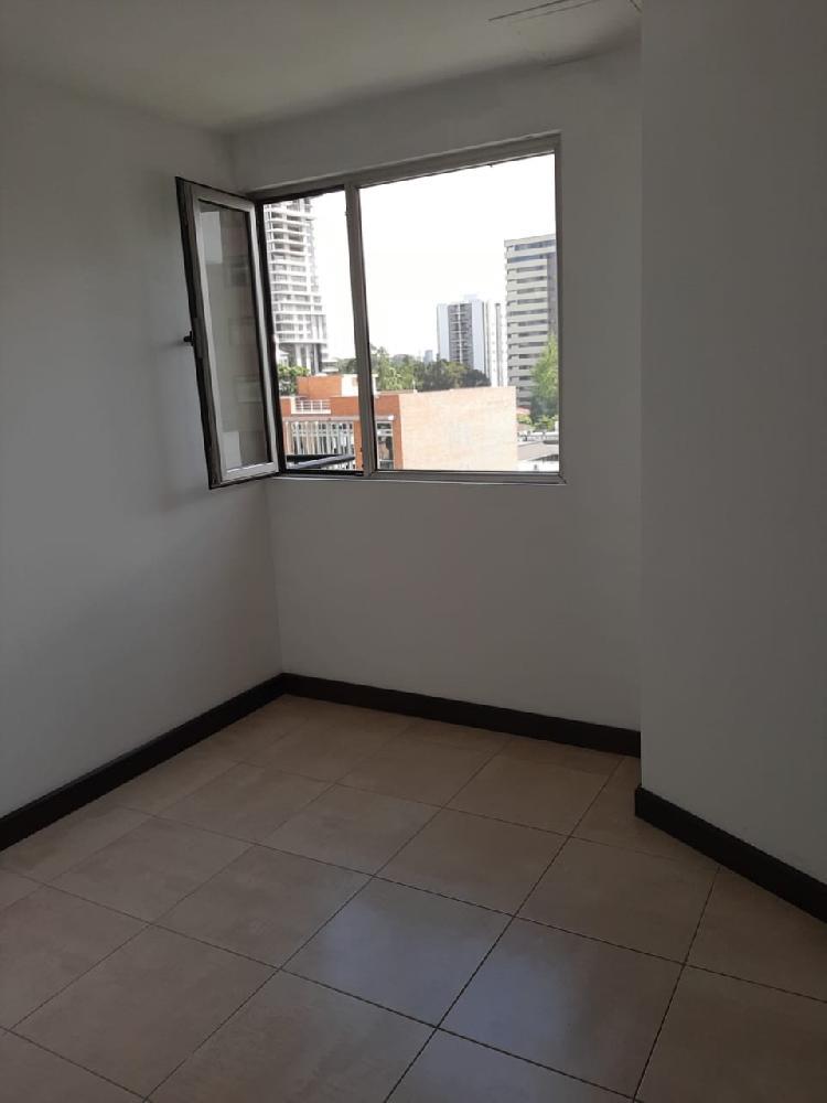 APARTAMENTO EN RENTA, ZONA 14 — foto 11