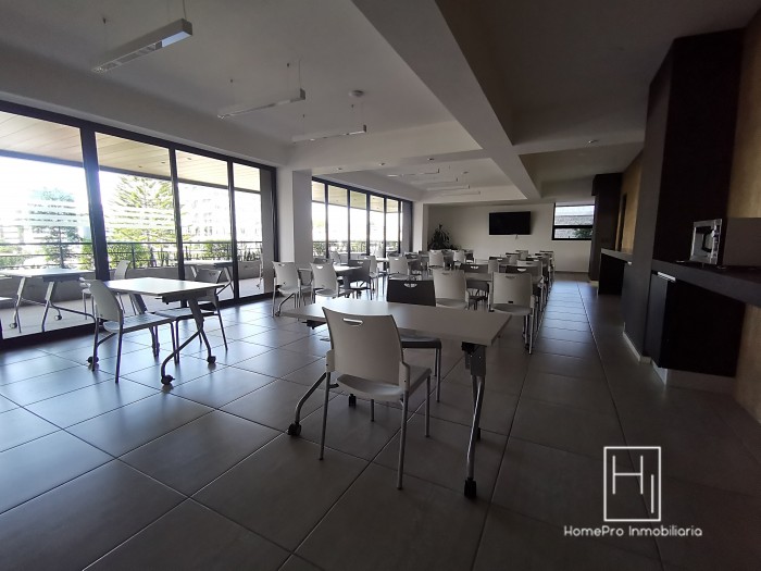 HomePro Inmobiliaria renta oficina en zona 9 — foto 7