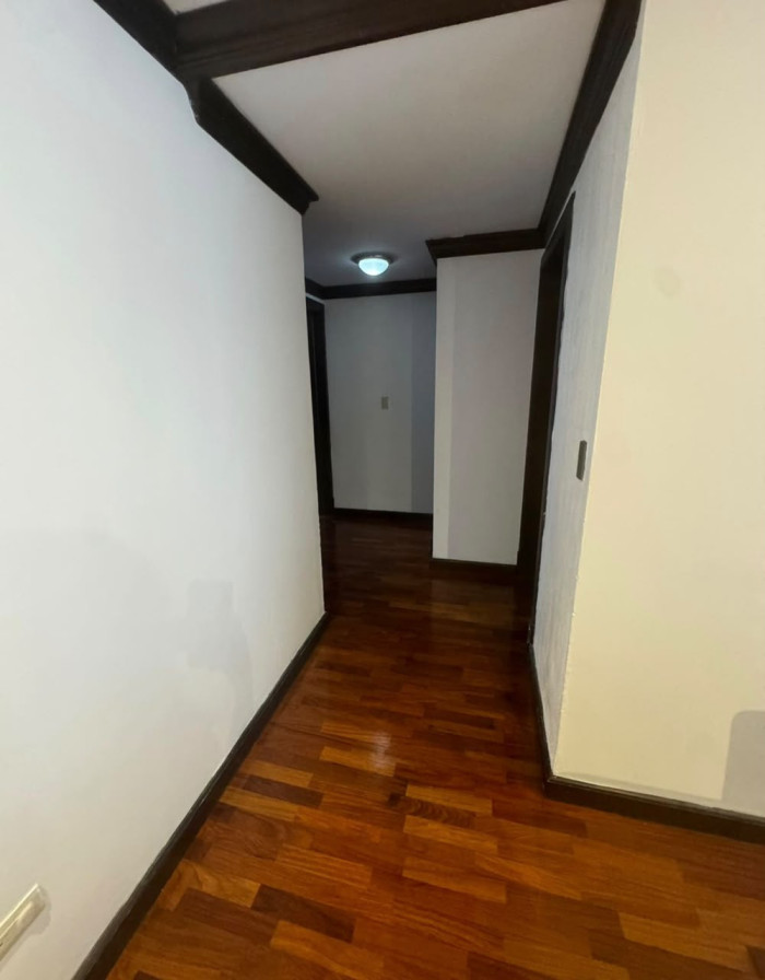 Alquiler de Apartamento en zona 14 La Villa - Miniatura 3