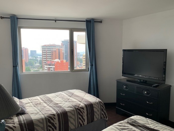 Apartamento amueblado en renta en zona 14 - Miniatura 11