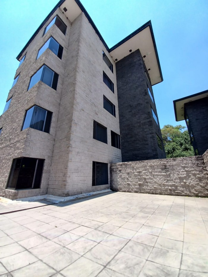 APARTAMENTO SUPER AMPLIO EN #VENTA ZONA 10 - Miniatura 11