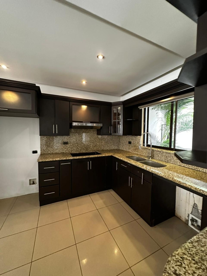 Hermosa Casa en Venta en Pozos de Santa Ana - 16