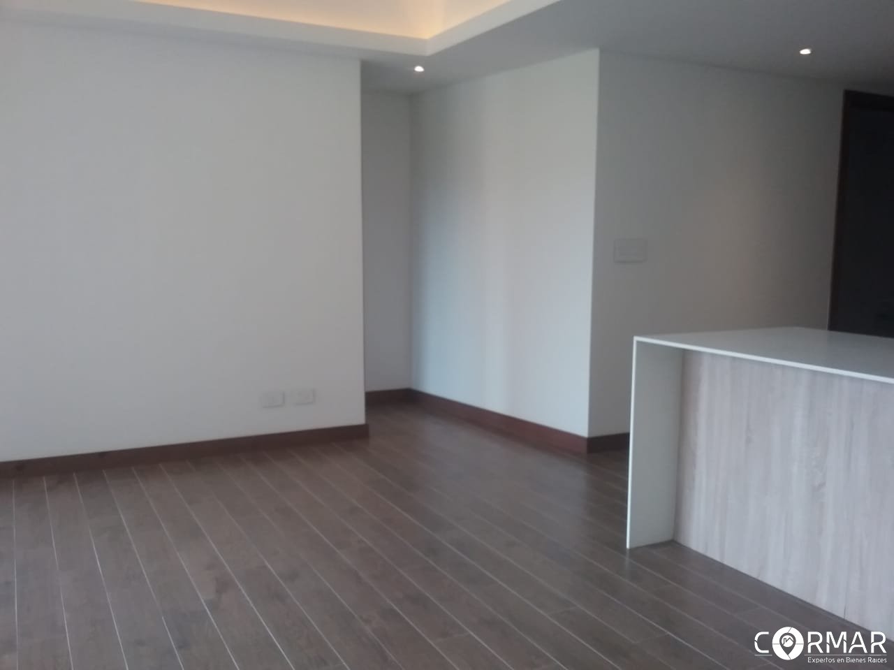 Rento apartamento NUEVO en Reserva Oakland z 10 - Image 3