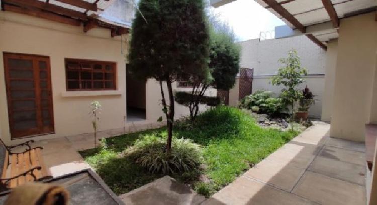 Casa en Renta para Uso de Oficinas en Zona 10 — foto 11