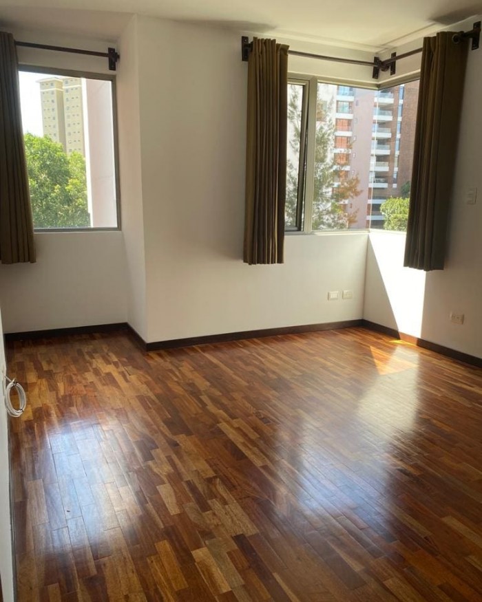 ALQUILO APARTAMENTO TORRE QUATTRO ZONA 14 — foto 2