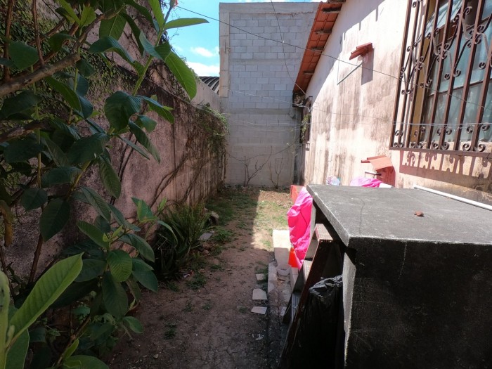 VENDO Casa en Colonia La Escuadrilla, Zona 2 de Mixco - Miniatura 9