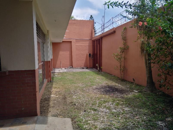 CASA EN MARISCAL, ZONA 11 - Miniatura 4