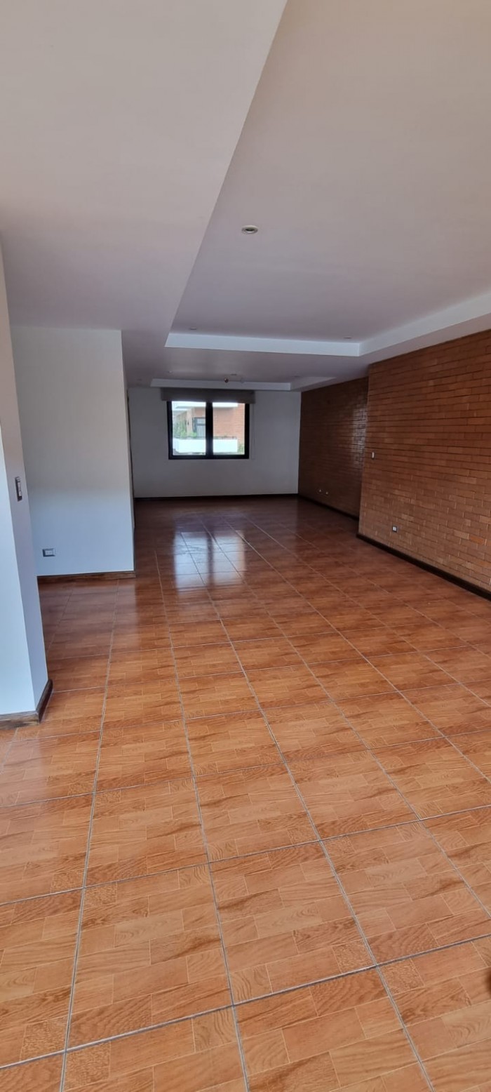 Apartamento en Alquiler en Oakland Villas zona 10 Guate - Image 4