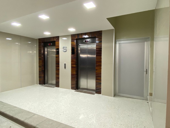 Edificio en renta para oficinas en zona 10!! - Image 4