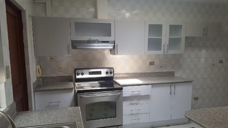 Amplia casa en renta o venta La Cañada zona 14, Ciudad - Image 5