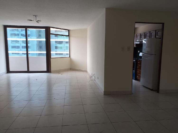 APARTAMENTO EN RENTA, ZONA 10 — foto 4