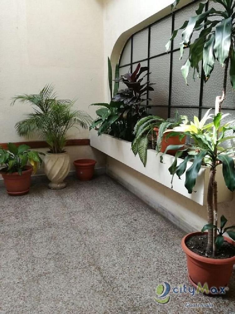 CASA EN VENTA SOBRE AVENIDA ELENA ZONA 1 GUATEMALA - Miniatura 8