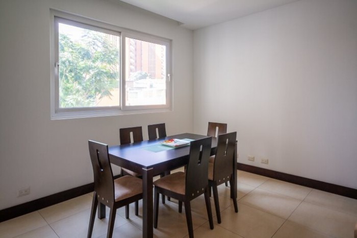 Apartamento amueblado en renta en zona 14 - Miniatura 9