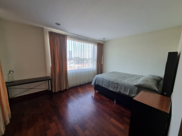 Apartamento en #renta zona 10 diagonal 6 - Image 3