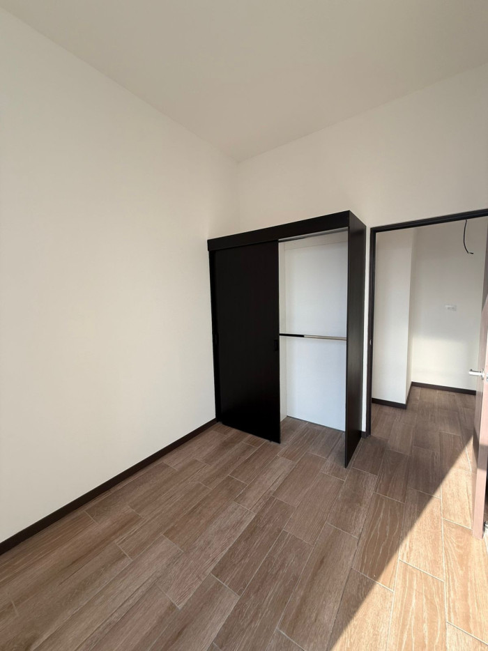 Apartamento en renta en zona 11 Edificio nuevo — foto 7
