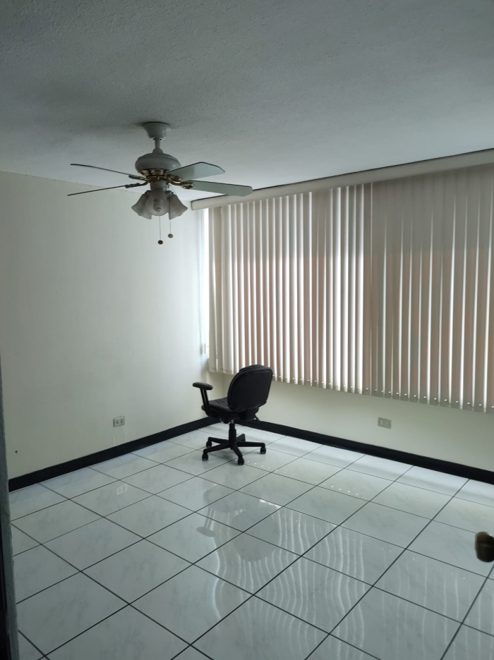 Rento apartamento en zona 9 — foto 7