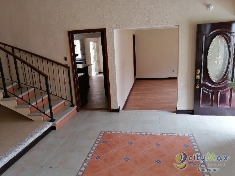 Casa en ¡Venta! en las Cumbres Zona 16 - Miniatura 2